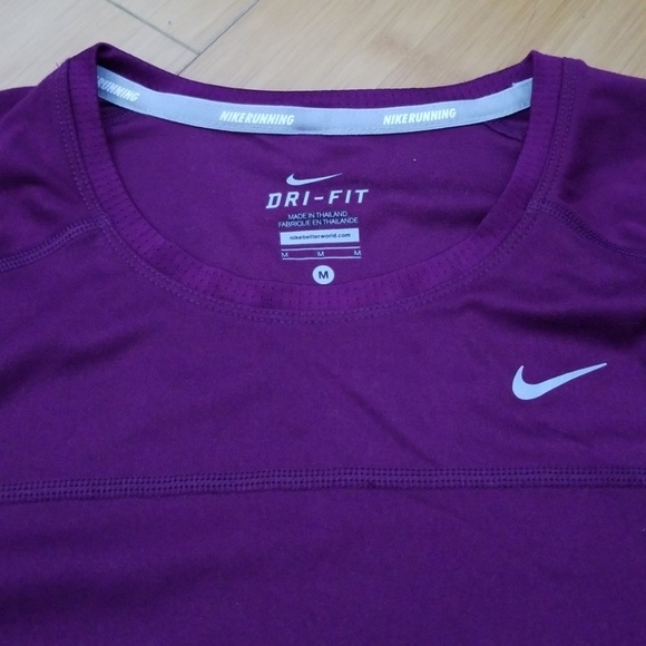 Nike women dri-fit mile short sleeve running top - Picture 2 of 4
